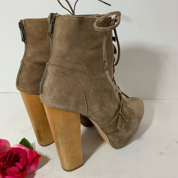 STEVE MADDEN Suede Platform Boots ๐ค - Picture 3 of 8